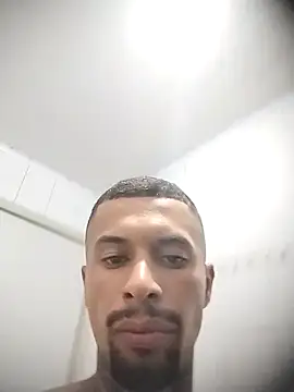 Snapshot of Gabriesex chatting on October 17, 11:29 pm Gabriesex online show from October 17, 11:29 pm