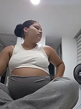 Snapshot of Im_Venus chatting on June 11, 2:44 am Im Venus online show from June 11, 2:44 am