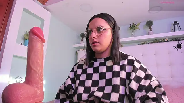 paulha miller online show from November 4, 12:15 pm