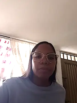 CloeeHills  online show from October 20, 9:04 pm