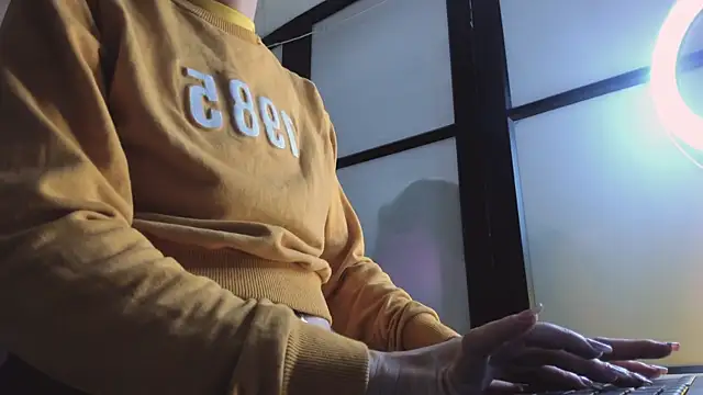 ShaunaDream online show from September 12, 3:39 am