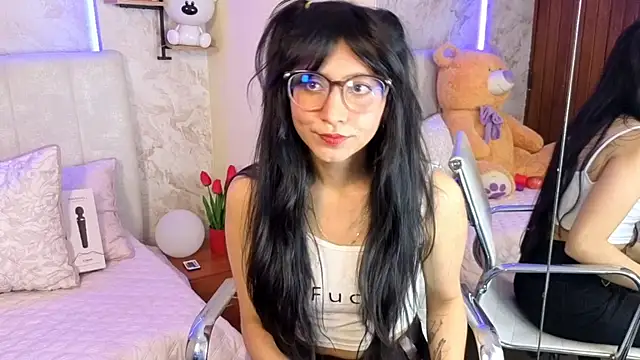 VioletxBloom online show from February 4, 8:36 pm