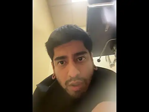 Snapshot of beenastyy chatting on October 31, 4:13 am beenastyy online show from October 31, 4:13 am