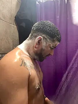 Snapshot of beenastyy chatting on November 13, 4:17 pm beenastyy online show from November 13, 4:17 pm