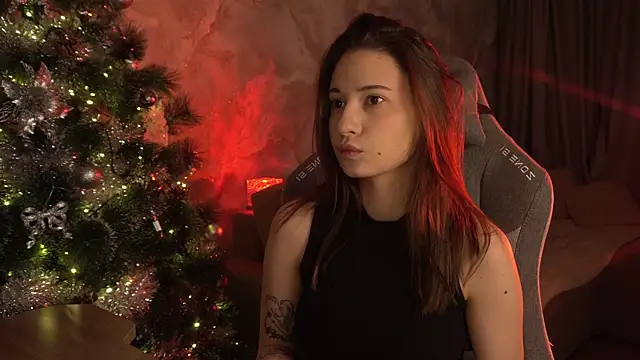 LumeNova online show from December 21, 1:46 am