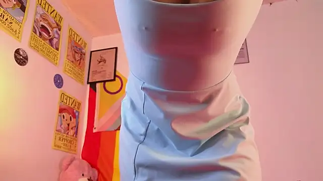 Snapshot of bella_thixx chatting on February 15, 7:51 am bella thixx online show from February 15, 7:51 am