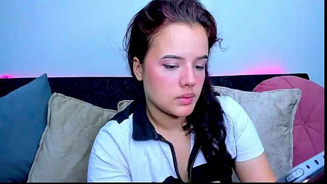 sweet lily26 online show from September 26, 4:49 am