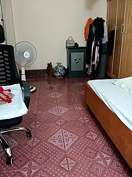 Moona heny online show from September 28, 10:04 pm