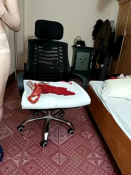 Moona heny online show from October 31, 12:17 pm