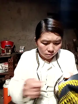 quynhkoolbae online show from February 2, 1:48 am