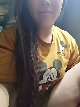 quynhkoolbae online show from April 5, 11:24 pm