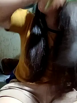 quynhkoolbae online show from April 7, 11:37 pm