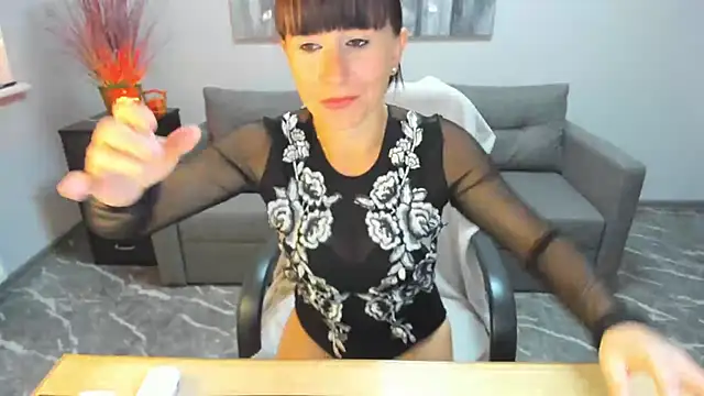 Betty Jone online show from September 17, 5:31 am