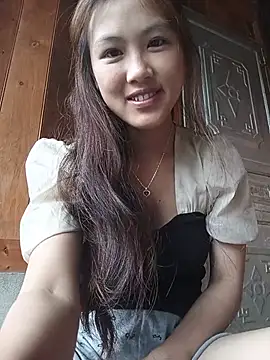 Snapshot of May_nhi chatting on June 12, 1:26 am May nhi online show from June 12, 1:26 am