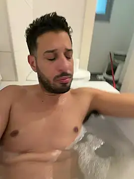 husbandandwifetobe online show from March 4, 5:46 am