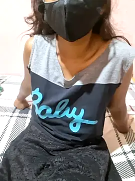 Snapshot of sunny_sweet chatting on June 18, 9:14 am sunny sweet online show from June 18, 9:14 am