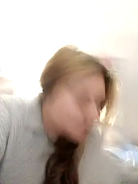 ivorywhisper online show from September 9, 6:29 pm