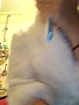 ivorywhisper online show from October 3, 6:43 am