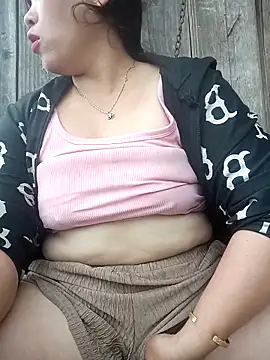 Snapshot of miumiu_00 chatting on October 7, 2:53 am miumiu 00 online show from October 7, 2:53 am