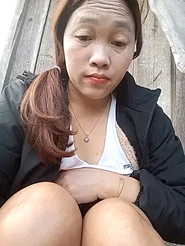 Snapshot of miumiu_00 chatting on October 28, 1:31 am miumiu 00 online show from October 28, 1:31 am