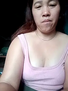 Snapshot of miumiu_00 chatting on November 14, 12:53 am miumiu 00 online show from November 14, 12:53 am