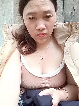 Snapshot of miumiu_00 chatting on February 26, 9:08 am miumiu 00 online show from February 26, 9:08 am