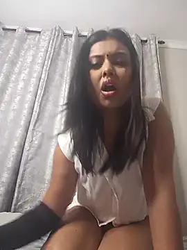 Indian GlowingMiax online show from November 15, 3:37 am