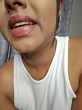 Indian GlowingMiax online show from February 20, 9:43 am