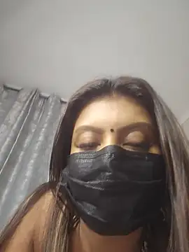 Indian GlowingMiax online show from June 26, 10:36 pm