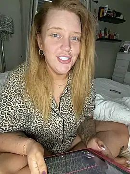 Snapshot of MysteriousMylaX chatting on March 30, 3:57 pm MysteriousMylaX online show from March 30, 3:57 pm