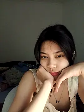 Snapshot of Katanh chatting on March 18, 1:36 pm Katanh online show from March 18, 1:36 pm