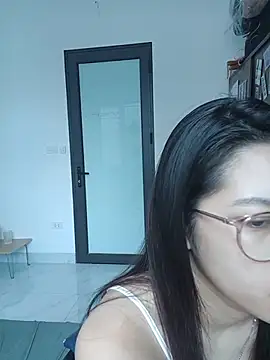 Snapshot of Katanh chatting on July 31, 5:18 am Katanh online show from July 31, 5:18 am
