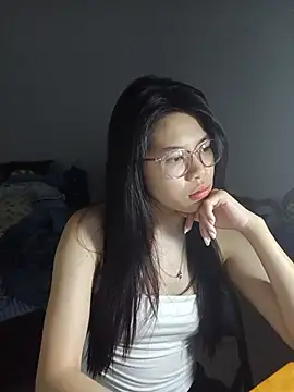 Snapshot of Katanh chatting on August 5, 4:48 am Katanh online show from August 5, 4:48 am