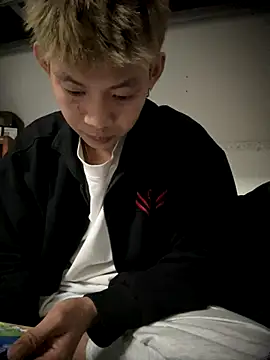 linh21107 online show from November 27, 10:28 am