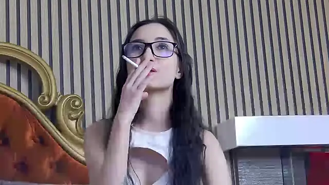 CarolinaBlair online show from March 9, 6:50 am