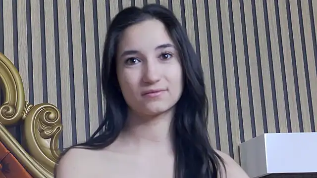 CarolinaBlair online show from March 17, 5:33 am