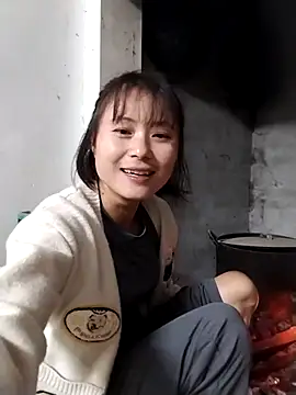 linda bae00 online show from November 18, 1:44 am