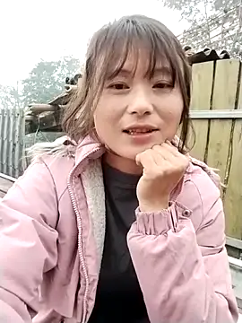 linda bae00 online show from December 16, 2:49 am