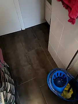 xxxfeo online show from April 18, 4:44 pm