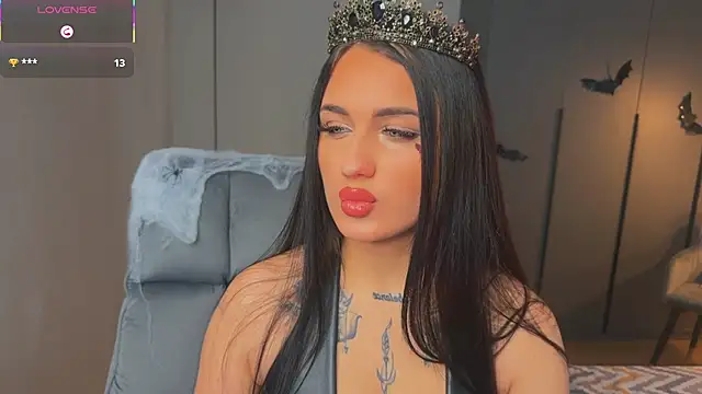 mygoddesshecate online show from October 25, 5:37 am