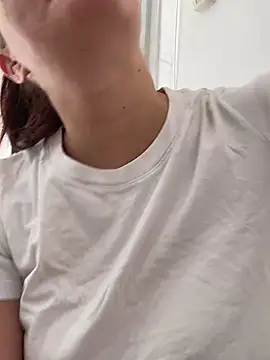 Danielaeliana online show from July 1, 5:23 pm