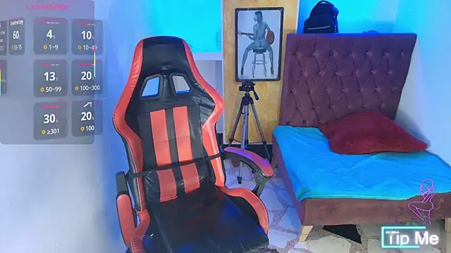 alison moon7 online show from January 9, 12:41 pm