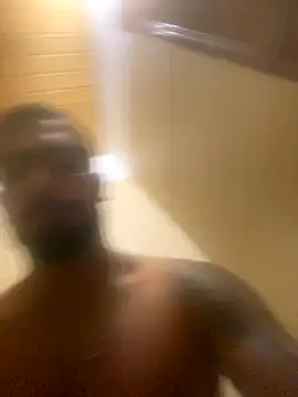 Snapshot of misteriosoa351 chatting on October 30, 4:08 pm misteriosoa351 online show from October 30, 4:08 pm