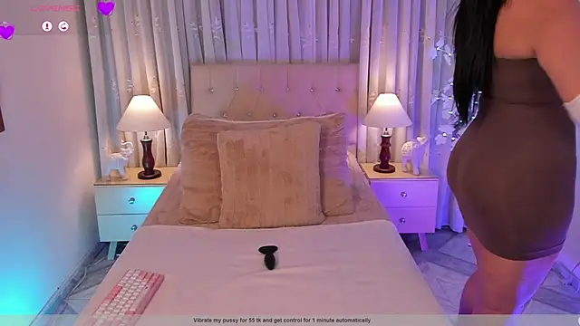 Snapshot of Salmavalentino chatting on May 21, 1:12 am Salmavalentino online show from May 21, 1:12 am