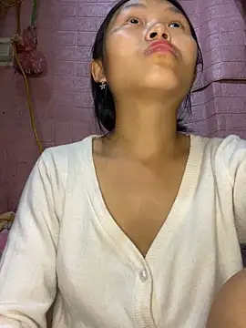 milo bae online show from March 27, 7:25 am