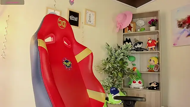 Lana Dreams  online show from September 20, 2:07 pm