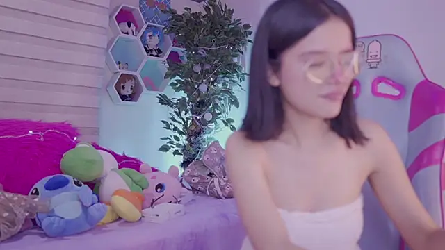 Lana Dreams  online show from October 4, 5:05 am