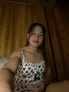 Snapshot of phungtiti chatting on September 25, 1:26 pm phungtiti online show from September 25, 1:26 pm