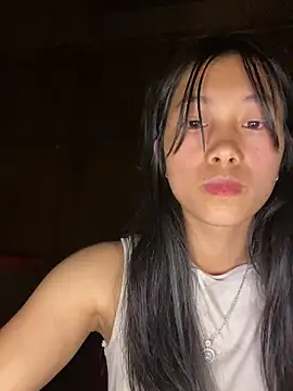 EmLy02 online show from October 1, 4:02 pm