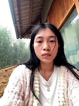 EmLy02 online show from November 1, 12:40 pm